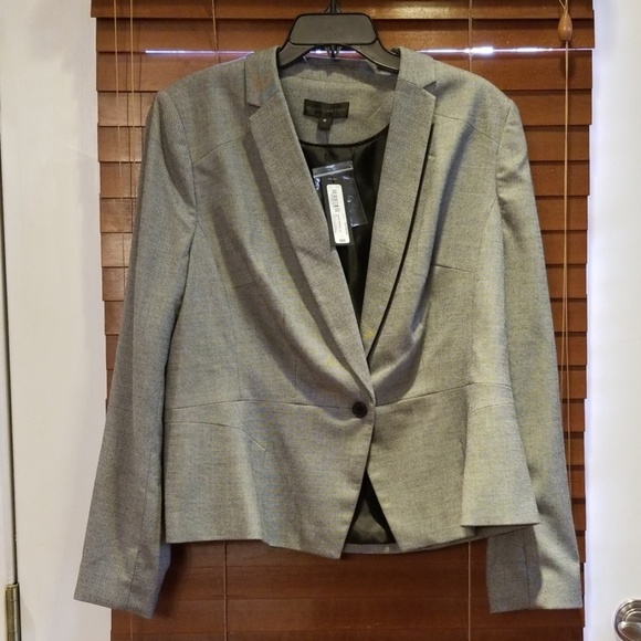 Jacket - Picture 1 of 2